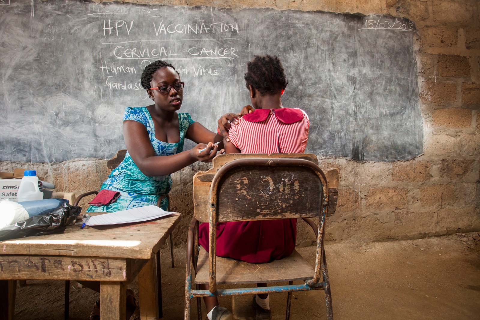 Hanna Konadu during an HPV vaccination outreach at Oaklink Academy in Congo Villa near Accra, Ghana.
