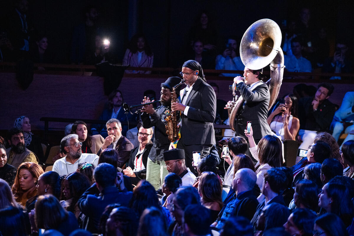 Musicians perform during the 2024 Goalkeepers NYC event. ©Gates Archive/Mike Lawrence  